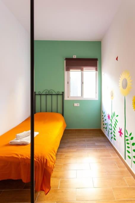 Large Tracatra Apartament